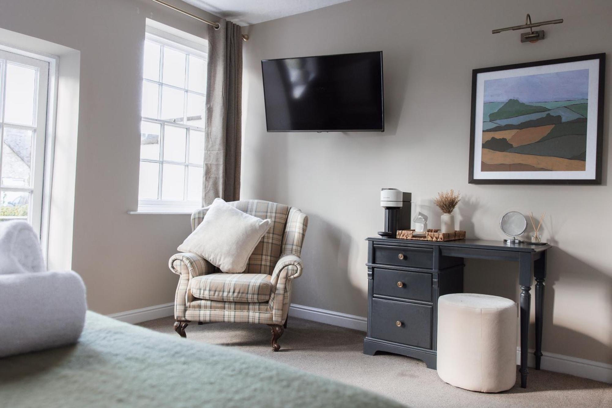 The Raven Hotel At Much Wenlock By Purestay Exterior photo